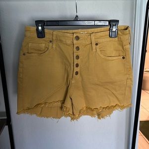 High wasted yellow/gold shorts with 5 buttons